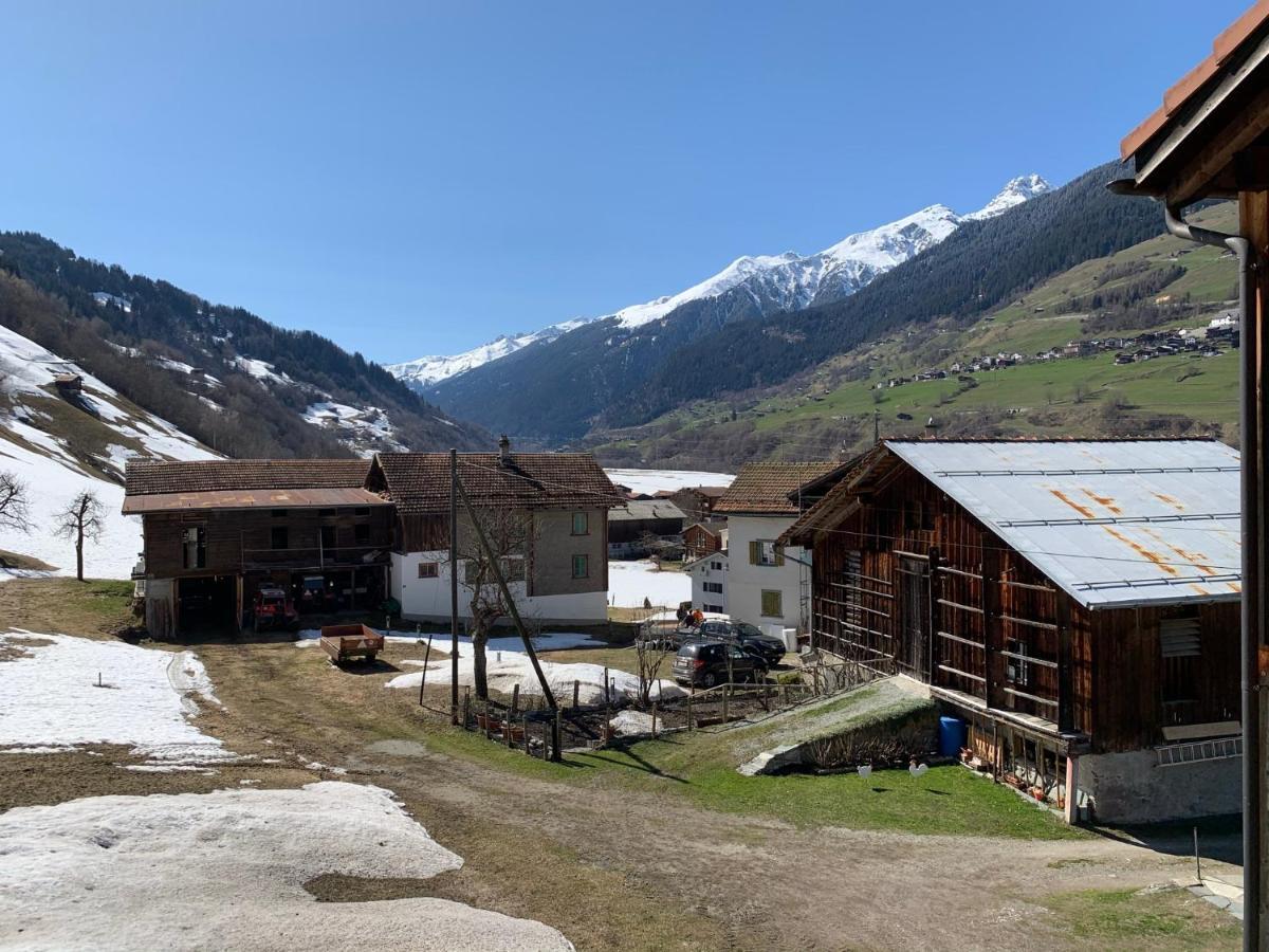 Casa Steilalva - Grosszuegiges Chalet Fuer Erholsamen Familienurlaub Surrein Eksteriør bilde