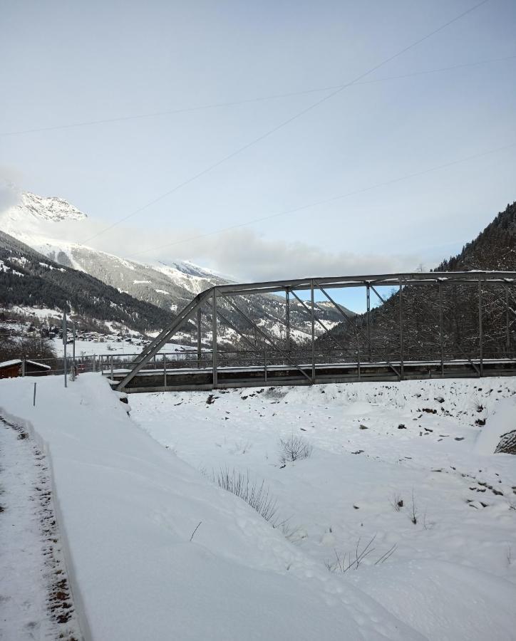 Casa Steilalva - Grosszuegiges Chalet Fuer Erholsamen Familienurlaub Surrein Eksteriør bilde