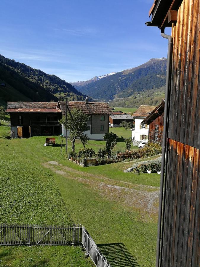 Casa Steilalva - Grosszuegiges Chalet Fuer Erholsamen Familienurlaub Surrein Eksteriør bilde